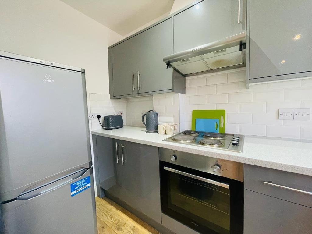Lovely 2 Bedroom Serviced Apartment In London Eksteriør billede