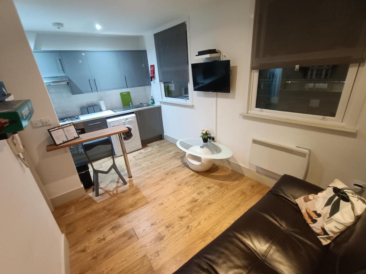 Lovely 2 Bedroom Serviced Apartment In London Eksteriør billede